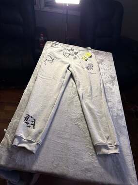 Members Only Men's Fleece Jogger Pant Heather Grey Los Angeles Skeleton Graphic